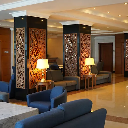 Premier Vista Hotel 4*