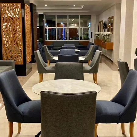 Premier Vista Hotel 4*